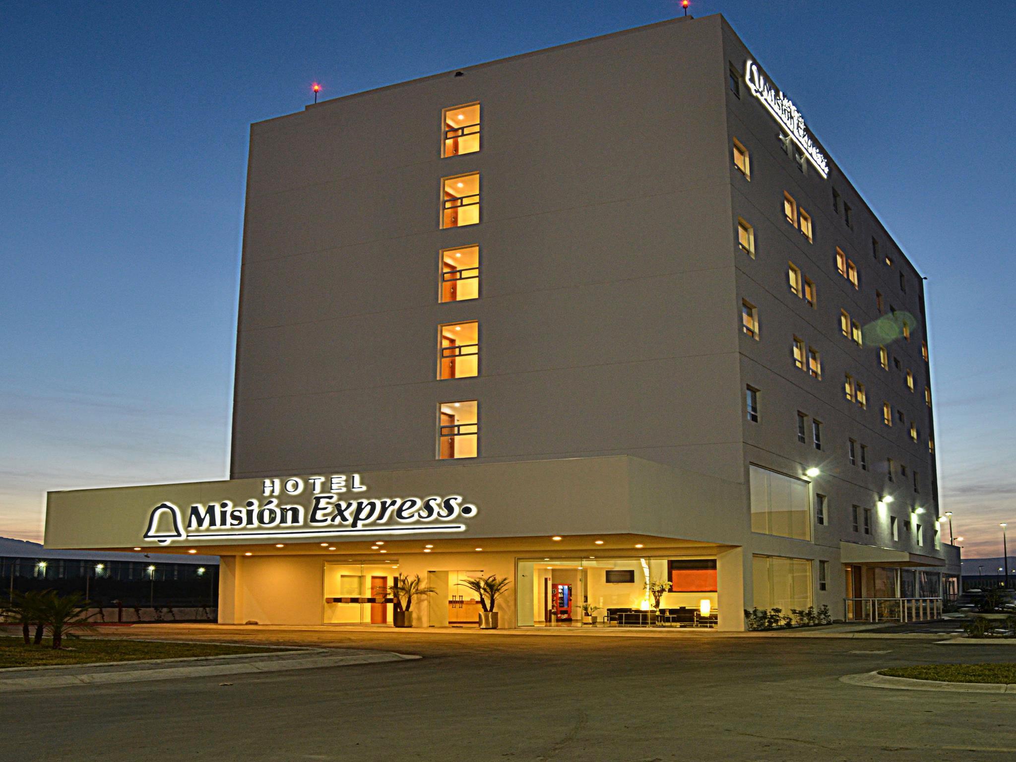 Mision Express Monterrey Aeropuerto La Fe Hotel Apodaca Buitenkant foto