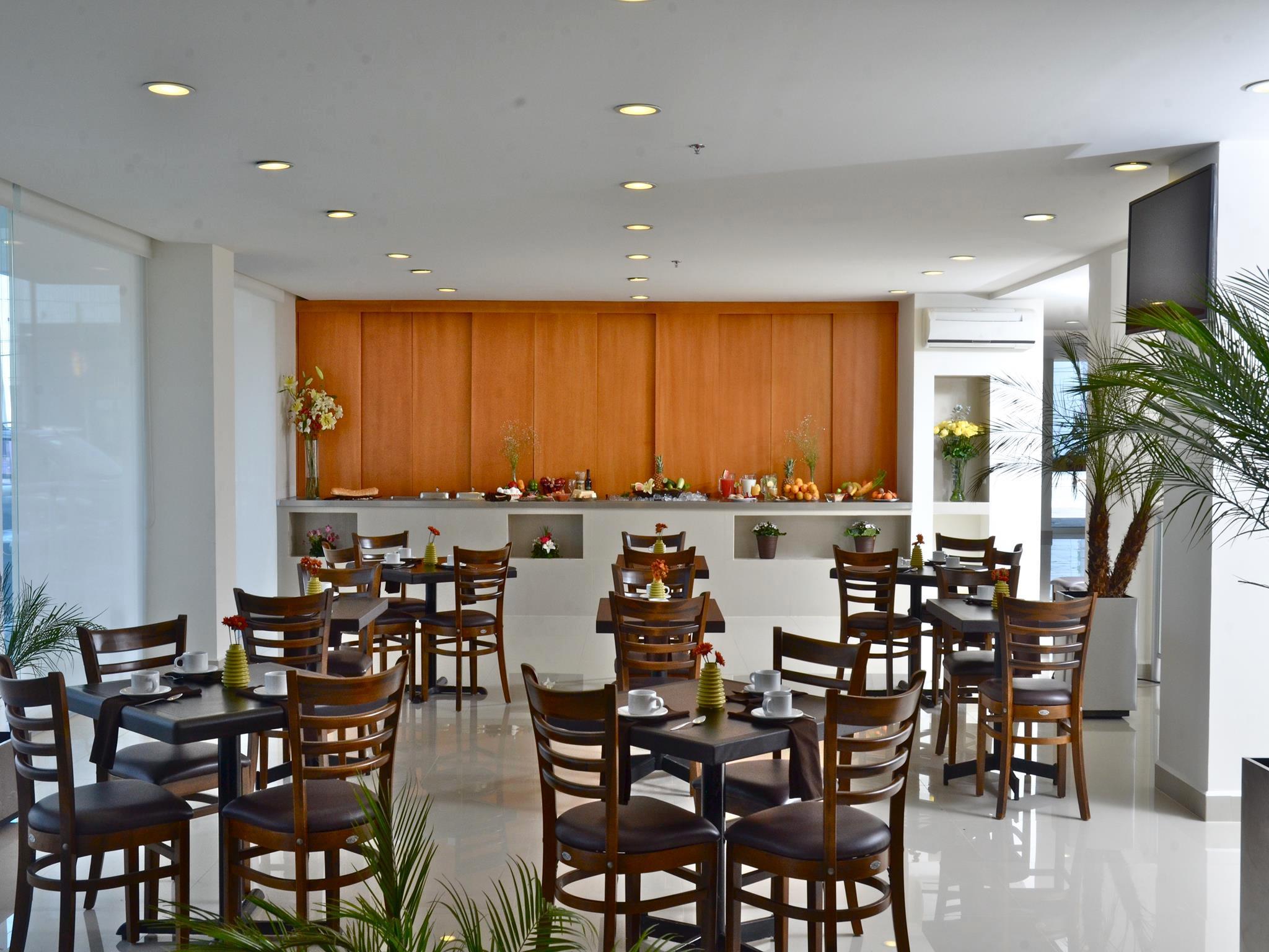 Mision Express Monterrey Aeropuerto La Fe Hotel Apodaca Buitenkant foto